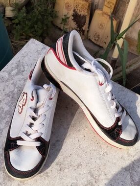 South Pole White Black Red Like New Low-Top Athletic Sneakers 9